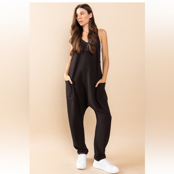 Boho Textured Fabric Harem Jumpsuit - Picture 4 of 7